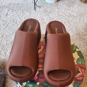 Jeffrey Campbell  size 10 clogs open toe